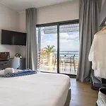 Palace 4*