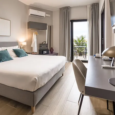 Palace Hotel 4*