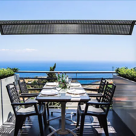 מלון Palace 4*